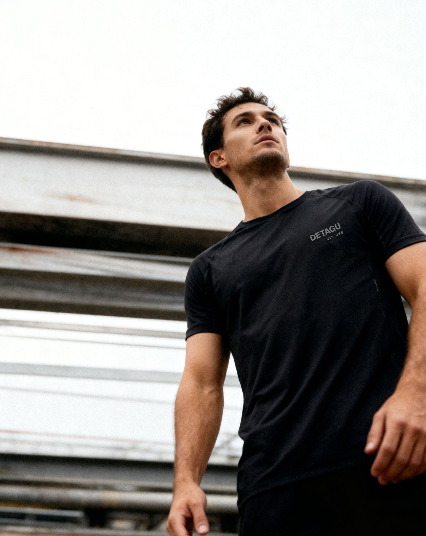 GEN 01 // Men’s Performance T-Shirt
